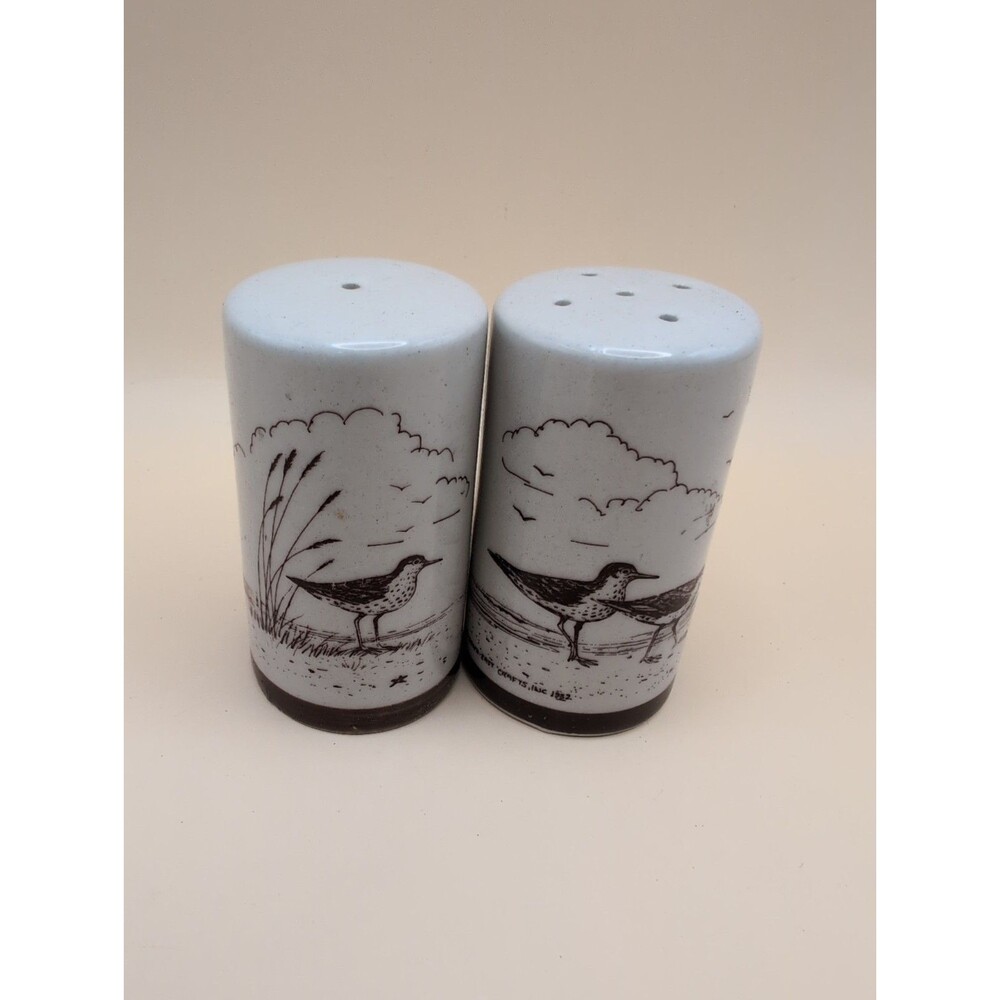 1982 Down East Crafts Seagulls And Sandpipers Salt & Pepper Shaker Holders Brown